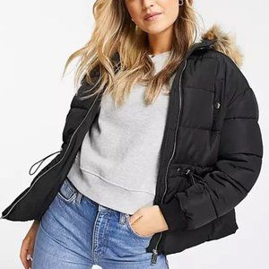 NWOT // Black Warm Puffer Jacket